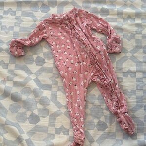 Posh Peanut Floral Pink Zippy 0-3 Months